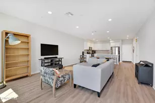135 Farmhouse Dr, Simi Valley, CA 93065 - Photo 4