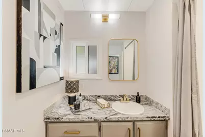 2576 Thunderbird #21, Thousand Oaks, CA 91362 - Photo 22