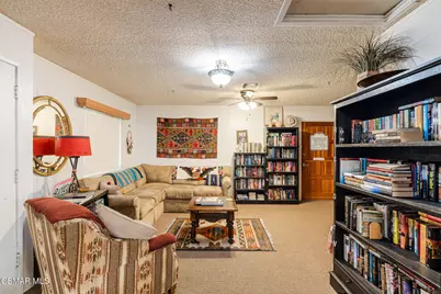 2576 Thunderbird #21, Thousand Oaks, CA 91362 - Photo 40