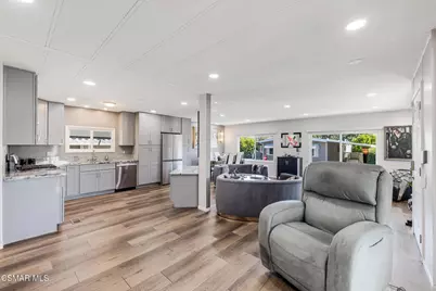2576 Thunderbird #21, Thousand Oaks, CA 91362 - Photo 12
