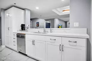 4348 Mammoth Ave, Sherman Oaks, CA 91423 - Photo 6