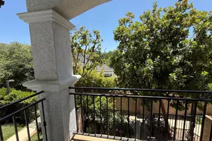 2399 Chiquita Ln, Thousand Oaks, CA 91362 - Photo 8
