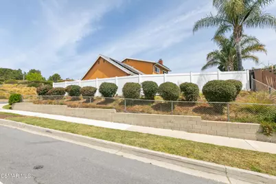 276 Knollwood Drive, Newbury Park, CA 91320 - Photo 10