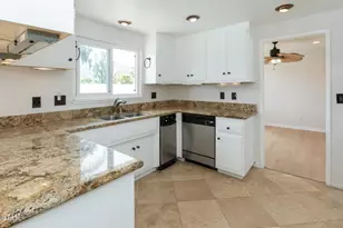 276 Knollwood Dr, Newbury Park, CA 91320 - Photo 10
