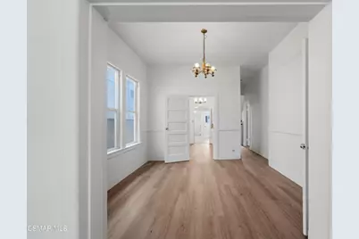 638 N Bunker Hill Avenue, Los Angeles, CA 90012 - Photo 4
