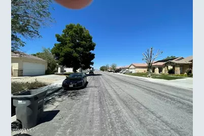 1766 W Avenue H1, Lancaster, CA 93534 - Photo 22