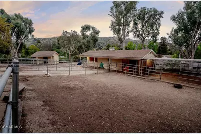 351 Buckboard Circle, Simi Valley, CA 93065 - Photo 38