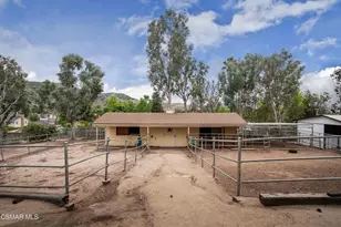 351 Buckboard Cir, Simi Valley, CA 93065 - Photo 44