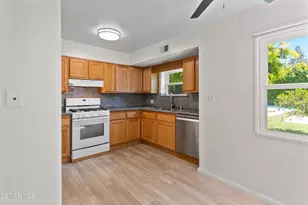 3914 Carpenter Ave, Studio City, CA 91604 - Photo 8