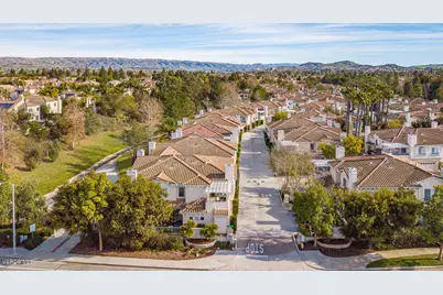 11504 Countrycreek Court, Moorpark, CA 93021 - Photo 4