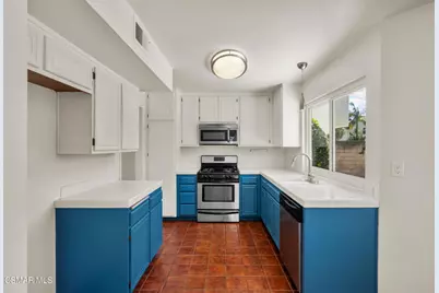 4431 Honeyglen Court, Moorpark, CA 93021 - Photo 10