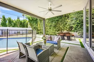 19130 Sylvan St, Tarzana, CA 91335 - Photo 22