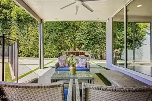 19130 Sylvan St, Tarzana, CA 91335 - Photo 20
