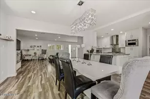 19130 Sylvan St, Tarzana, CA 91335 - Photo 14