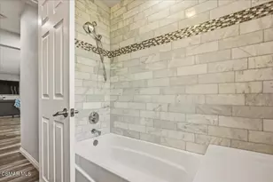 19130 Sylvan St, Tarzana, CA 91335 - Photo 40