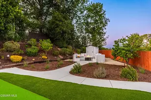 298 Trailside Ct, Newbury Park, CA 91320 - Photo 10