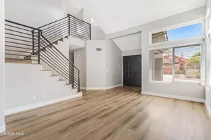 493 Messina Pl, Oak Park, CA 91377 - Photo 2