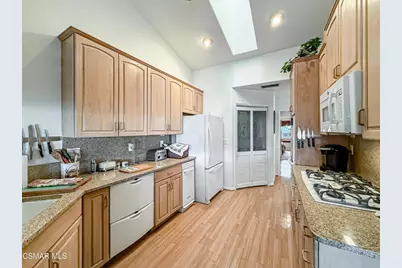 2568 Northshore Lane, Westlake Village, CA 91361 - Photo 12