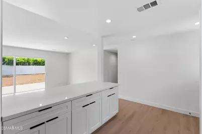 1554 Ahart Street, Simi Valley, CA 93065 - Photo 12