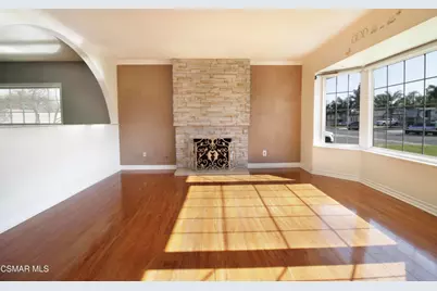 616 Walker Avenue, Camarillo, CA 93010 - Photo 2
