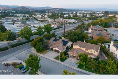 2094 Creekridge Avenue, Simi Valley, CA 93065 - Photo 34