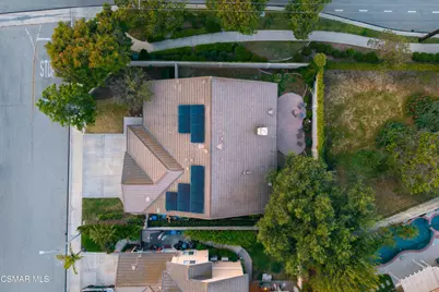 2094 Creekridge Avenue, Simi Valley, CA 93065 - Photo 36