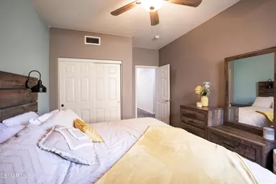 2094 Creekridge Avenue, Simi Valley, CA 93065 - Photo 14