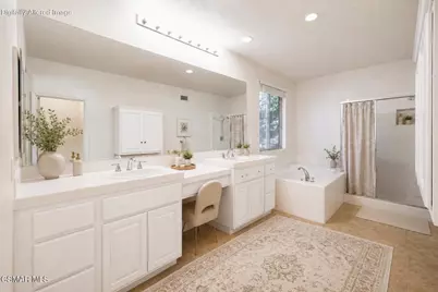2094 Creekridge Avenue, Simi Valley, CA 93065 - Photo 26