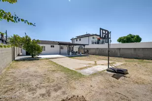 7859 Sancola Ave, Los Angeles, CA 91352 - Photo 22