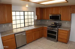 704 Wind Willow Way, Simi Valley, CA 93065 - Photo 14