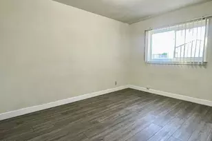 305 Sherman Ave, Moorpark, CA 93021 - Photo 16