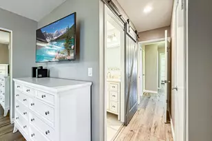 1128 Canterford Cir, Westlake Village, CA 91361 - Photo 26