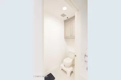 5350 White Oak Avenue #105, Encino, CA 91316 - Photo 30