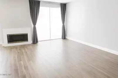 5350 White Oak Avenue #105, Encino, CA 91316 - Photo 4