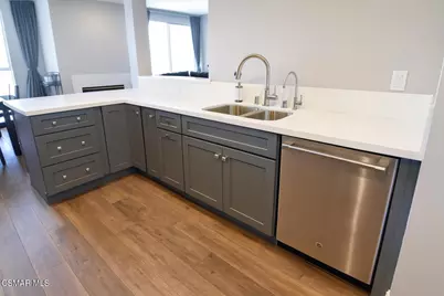 5350 White Oak Avenue #105, Encino, CA 91316 - Photo 8