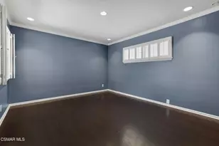 22438 Venido Rd, Woodland Hills, CA 91364 - Photo 16