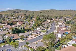 62 Lucero St, Thousand Oaks, CA 91360 - Photo 28