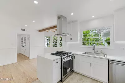 20550 De Forest Street, Woodland Hills, CA 91364 - Photo 14