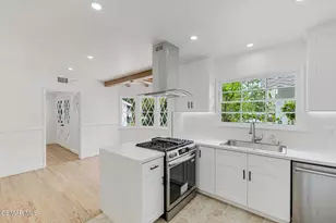 20550 Deforest St, Woodland Hills, CA 91364 - Photo 14