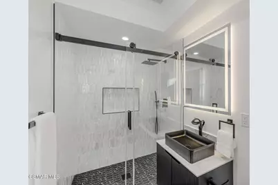 8655 Appian Way, Los Angeles, CA 90046 - Photo 24