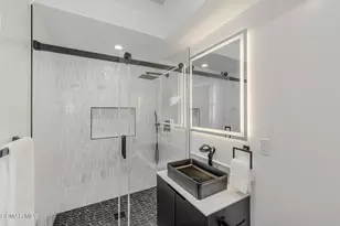 8655 Appian Way, Los Angeles, CA 90046 - Photo 24