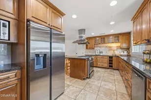 897 Old Farm Rd, Thousand Oaks, CA 91360 - Photo 14