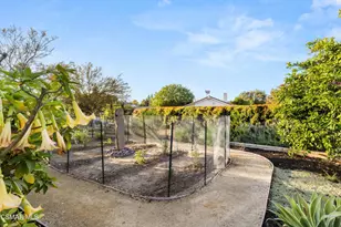 121 Windsong St, Thousand Oaks, CA 91360 - Photo 24