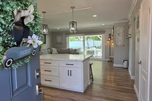 1748 Ahart St, Simi Valley, CA 93065 - Photo 4