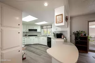 51 St Charles Ct, Newbury Park, CA 91320 - Photo 14