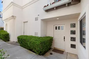 1048 Mountain Oak Pl, Newbury Park, CA 91320 - Photo 2
