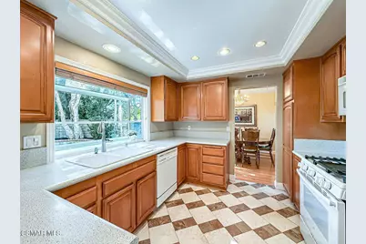 3571 Avenida Verano, Thousand Oaks, CA 91360 - Photo 12