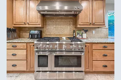 3427 Woodburn Avenue, Westlake Village, CA 91361 - Photo 18