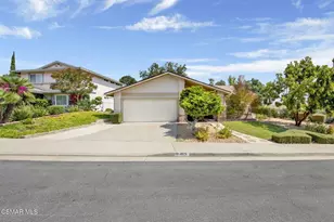 5469 Softwind Wy, Agoura Hills, CA 91301 - Photo 2