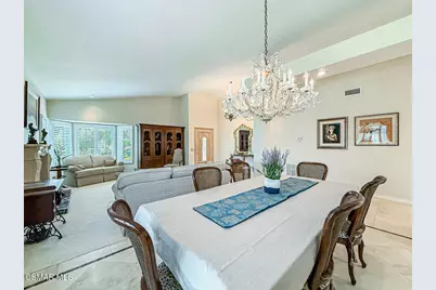 2805 Queens Way, Thousand Oaks, CA 91362 - Photo 4